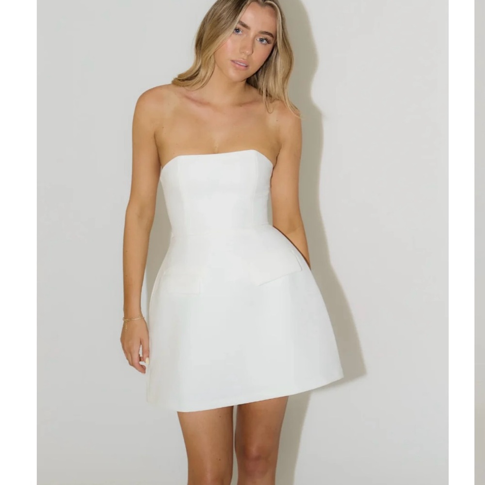Odd Muse Bridal White Strapless Dress